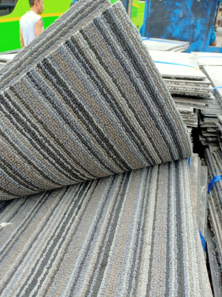 thảm lót sàn bida cũ