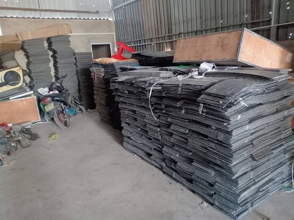 Thảm trải sàn cũ giá kho