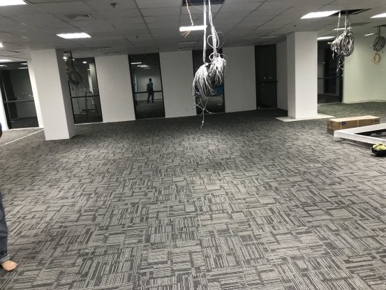 Thảm trải sàn cũ xả kho