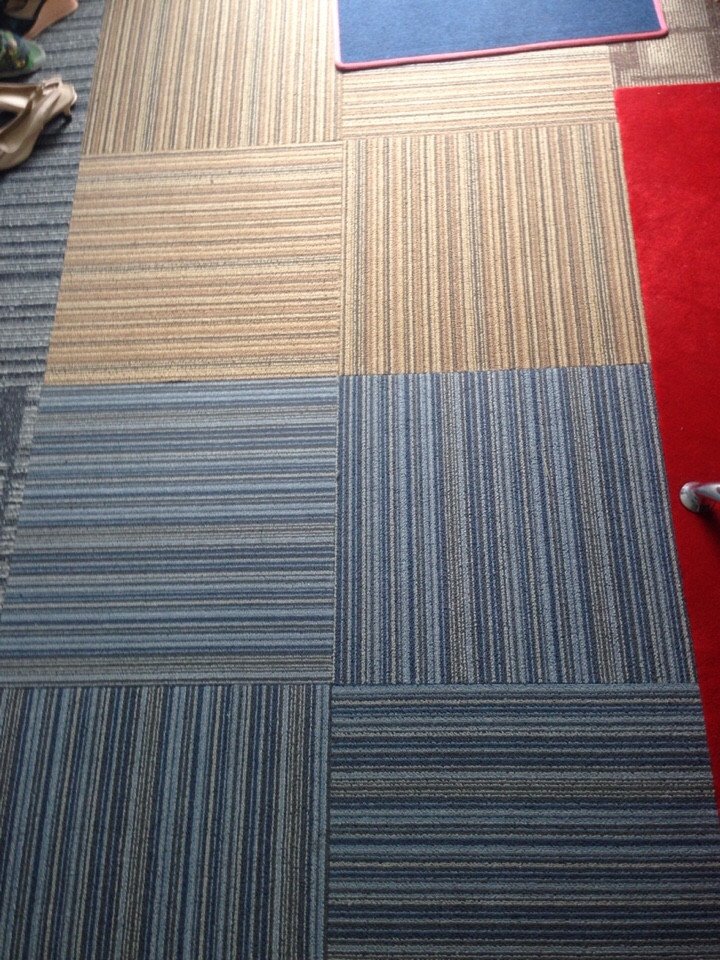 Thảm trải sàn cũ chất lượng cao thanh lý