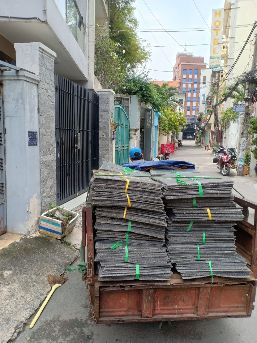 Kho thảm trải sàn cũ