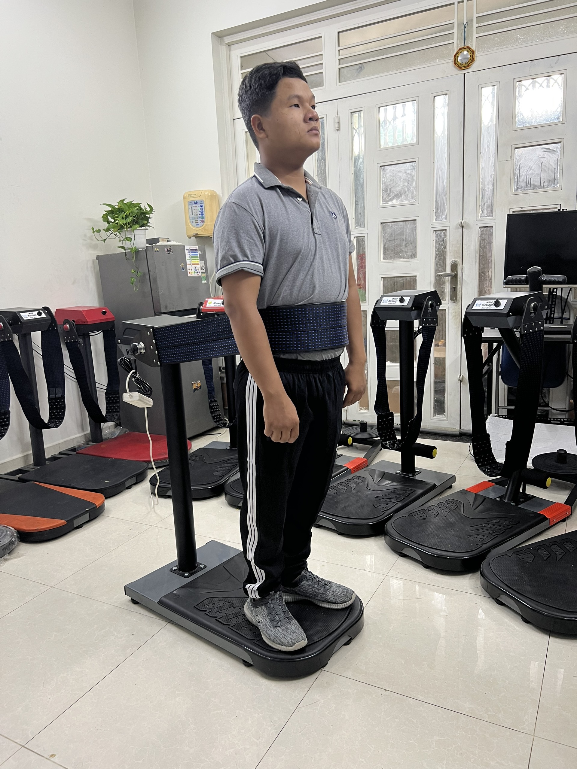   máy massage bụng mới nhất 2022 - m350 new 